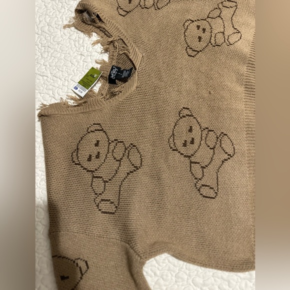 Distressed TEDDY BEAR SWEATER (OVERSIZED) - Picture 2 of 6